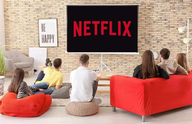 Play Netflix On Projector